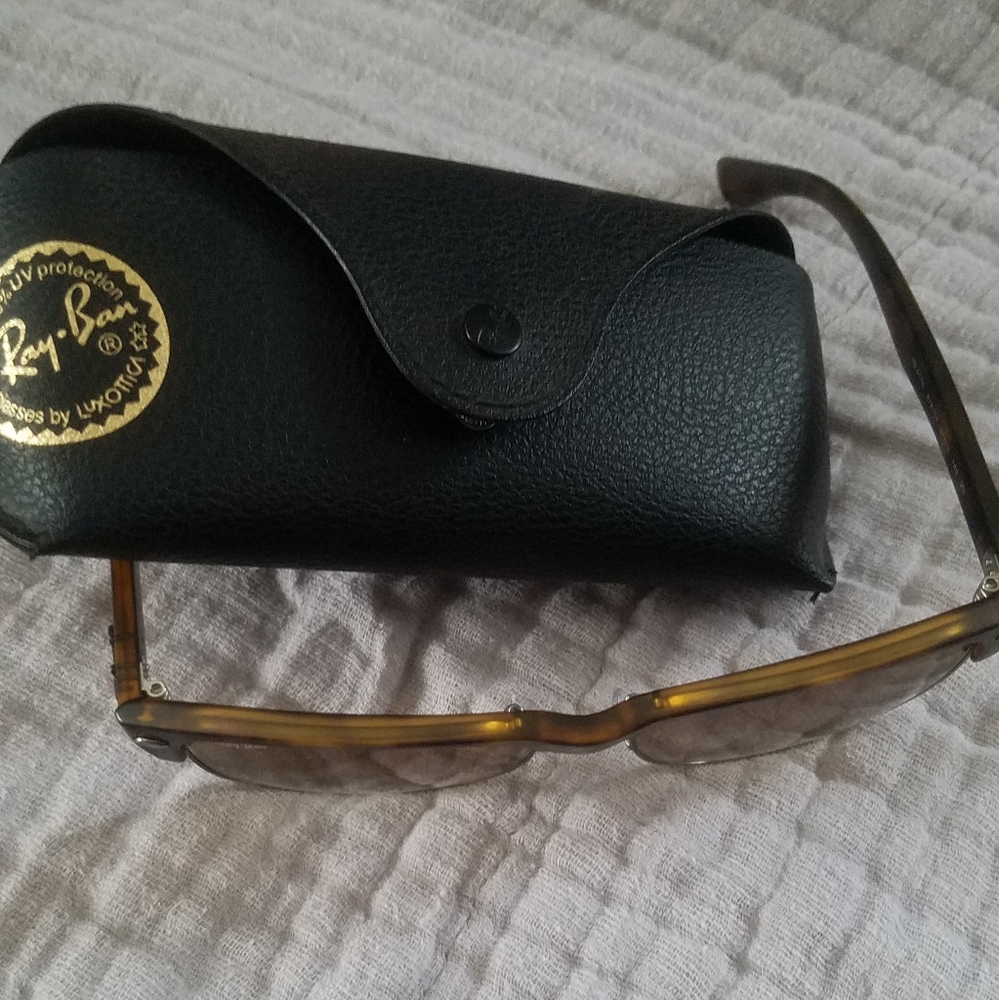 Ray-Ban Oversized Clubmaster Sunglasses